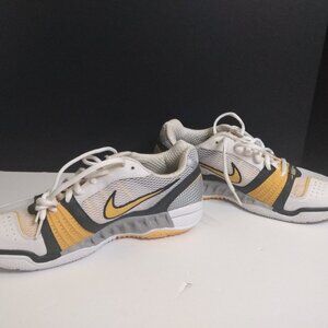 Men's Nike Training Air Edge Low Top Sneakers Size 9.5